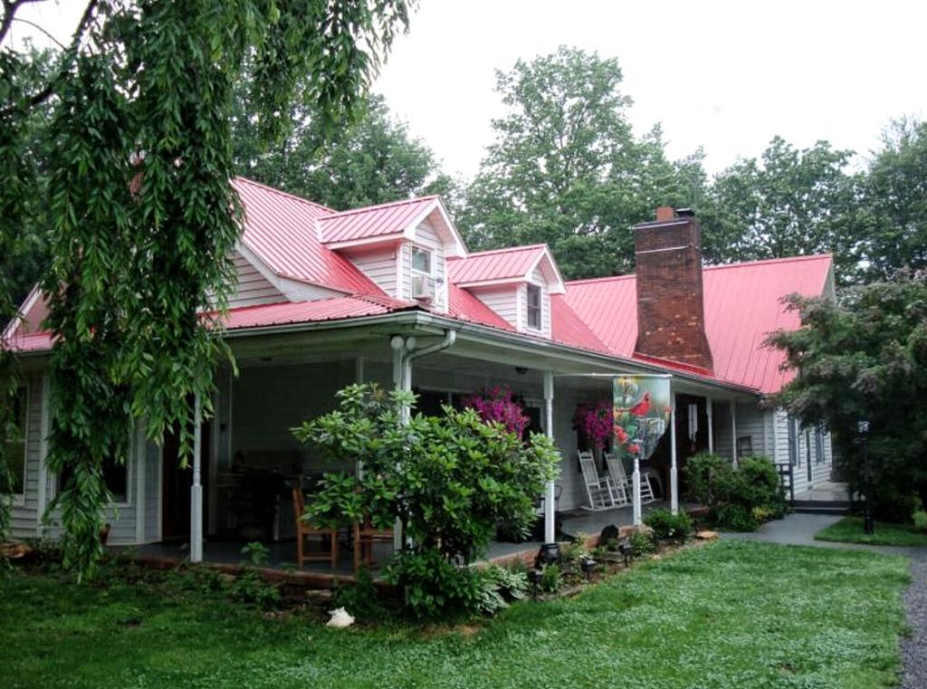 Blue Ridge Manor Bed And Breakfast Fancy Gap 外观 照片