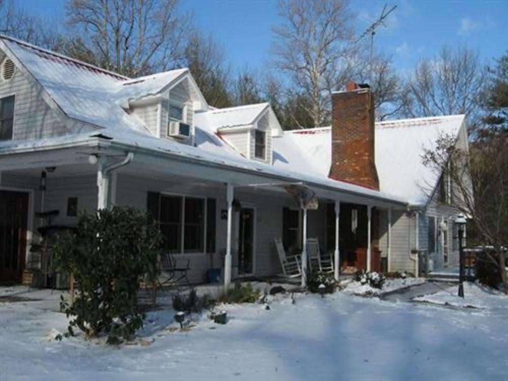 Blue Ridge Manor Bed And Breakfast Fancy Gap 外观 照片